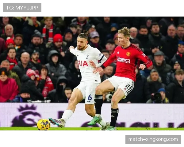 曼联防守转换存在结构性问题 热刺轻松切断中场联系